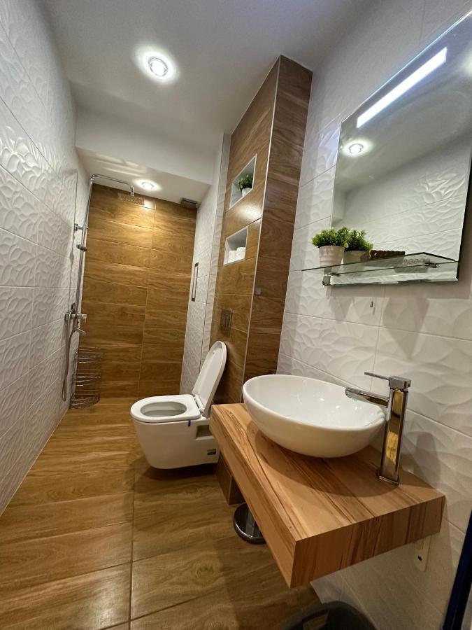 Uni Time Apartment By Lmg Sofia Exterior photo